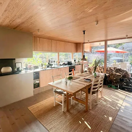 Architect-designed With Fjordviews بيت للعطل *