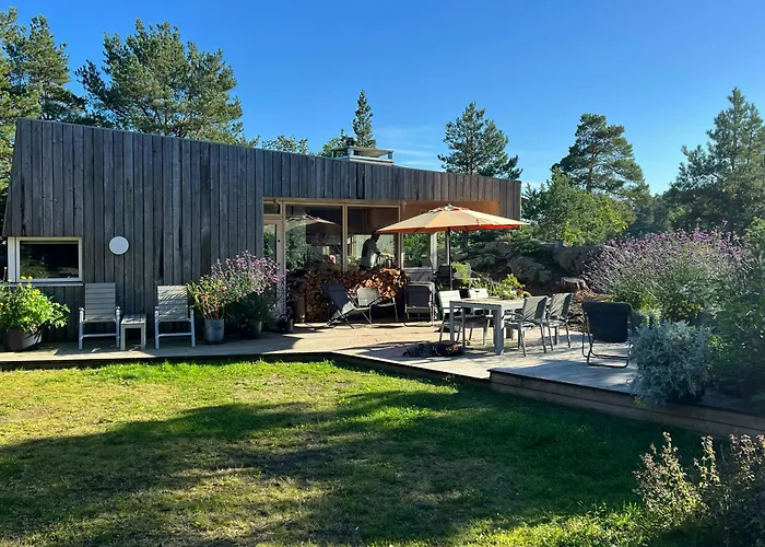 Architect-designed With Fjordviews Ferienhaus