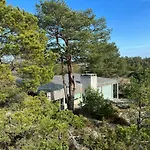 Architect-designed With Fjordviews Semesterbostad